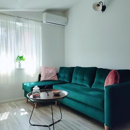 Apartman Jelena Podstrana Bagian luar foto