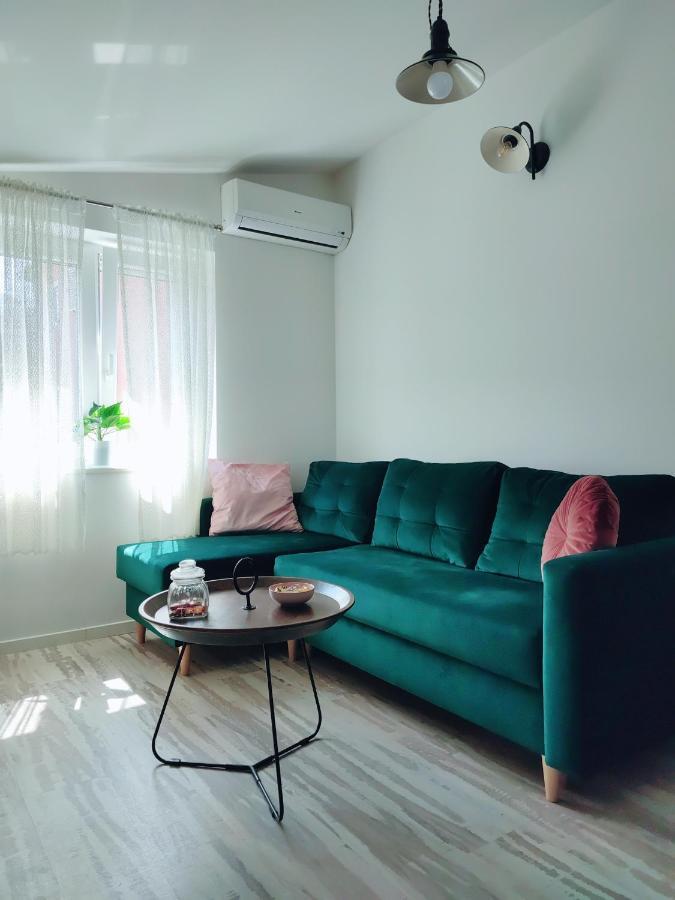 Apartman Jelena Podstrana Bagian luar foto