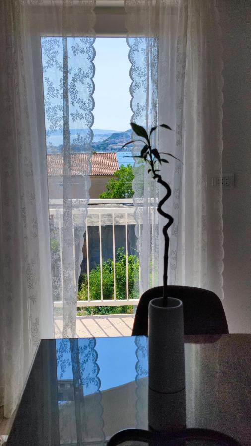 Apartman Jelena Podstrana Bagian luar foto
