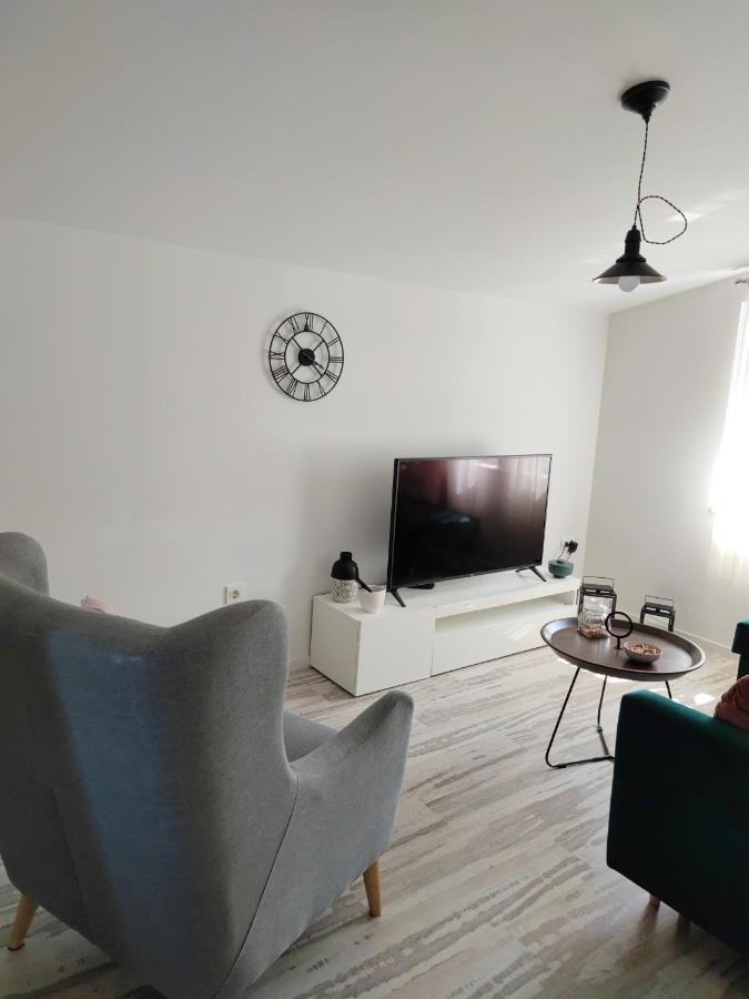 Apartman Jelena Podstrana Bagian luar foto