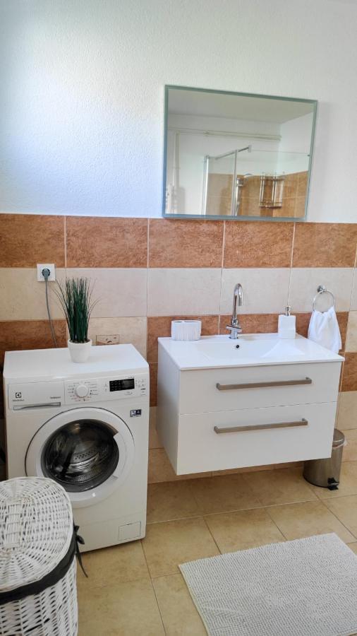 Apartman Jelena Podstrana Bagian luar foto