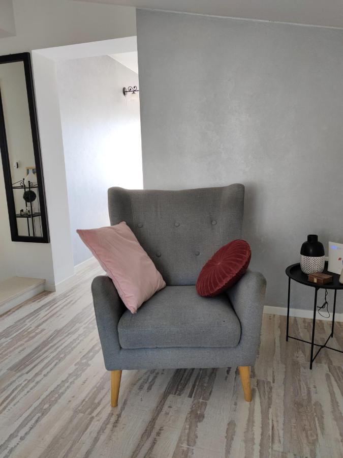 Apartman Jelena Podstrana Bagian luar foto