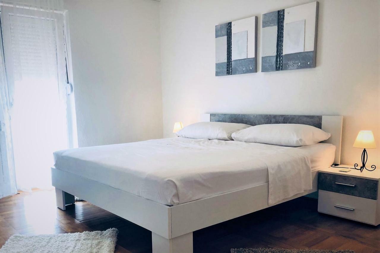 Apartman Jelena Podstrana Bagian luar foto